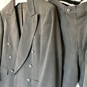 Valentino 2-pc Men’s Suit double breasted plaid gray